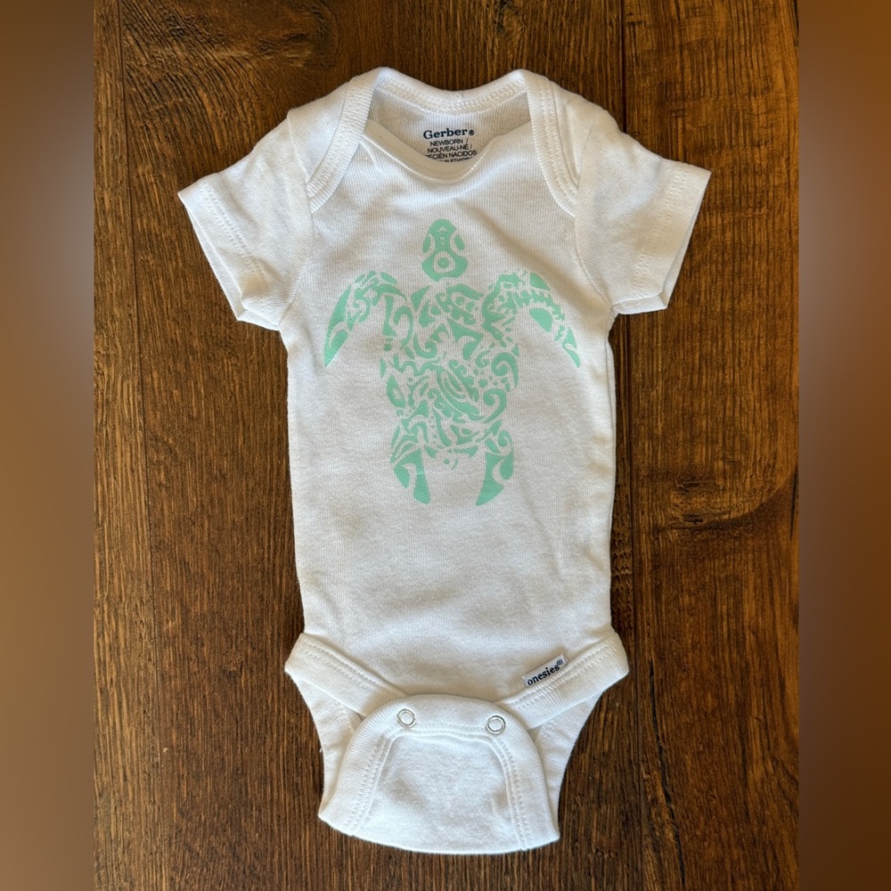 ✨4/$15✨ Sea Turtle Baby Onesie Gerber Size Newborn